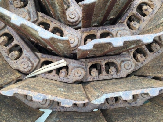 โซ่พร้อมใบเก่านอกญี่ปุ่น komatsu pc60-6-7