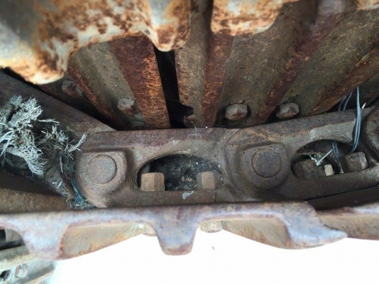 โซ่พร้อมใบเก่า komatsu pc120-1-3 เส้นละ 30,000 โซ่พร้อมใบเก่า komatsu pc120-1-3 เส้นละ 30,000