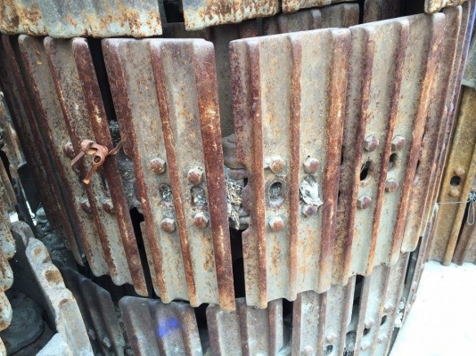 โซ่พร้อมใบเก่า komatsu pc120-1-3 เส้นละ 30,000 โซ่พร้อมใบเก่า komatsu pc120-1-3 เส้นละ 30,000