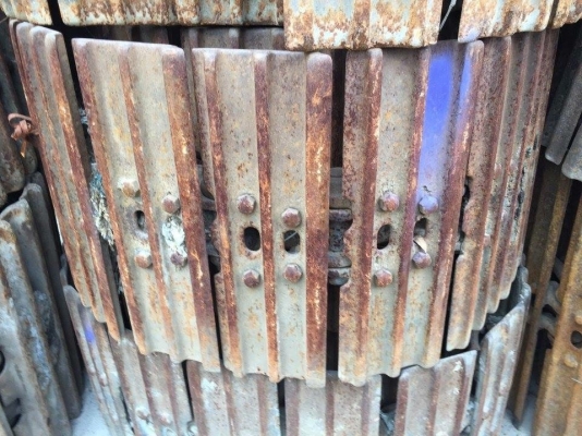 โซ่พร้อมใบเก่า komatsu pc120-1-3 เส้นละ 30,000 โซ่พร้อมใบเก่า komatsu pc120-1-3 เส้นละ 30,000