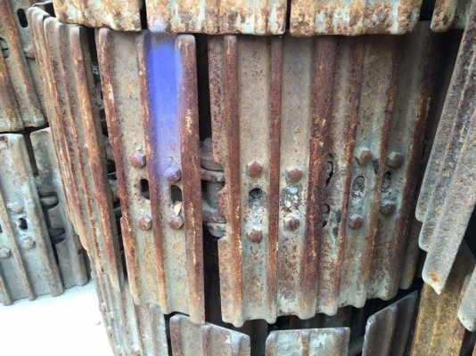 โซ่พร้อมใบเก่า komatsu pc120-1-3 เส้นละ 30,000 โซ่พร้อมใบเก่า komatsu pc120-1-3 เส้นละ 30,000