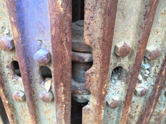 โซ่พร้อมใบเก่า komatsu pc120-1-3 เส้นละ 30,000 โซ่พร้อมใบเก่า komatsu pc120-1-3 เส้นละ 30,000