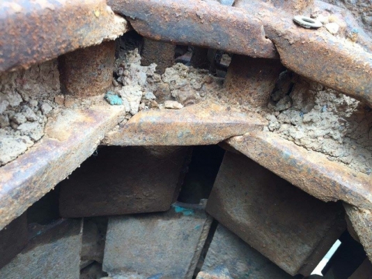 โซ่พร้อมใบเก่า komatsu pc120-1-3 เส้นละ 40,000 โซ่พร้อมใบเก่า komatsu pc120-1-3 เส้นละ 40,000