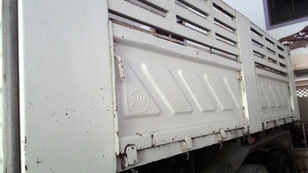 รถอีซูซุ 10 ล้อดั้ม FXZ  320 แรงม้า. ปี 50.  ( รถวิ่ง 15x,xxx กม. )    สนใจติดต่อ  081 - 6079515