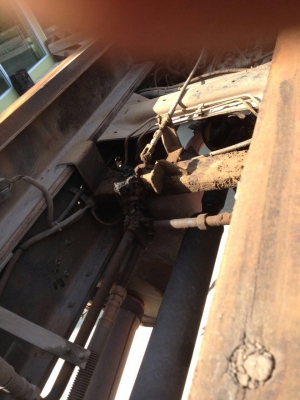 รถอีซูซุ 10 ล้อดั้ม FXZ  320 แรงม้า. ปี 50.  ( รถวิ่ง 15x,xxx กม. )    สนใจติดต่อ  081 - 6079515