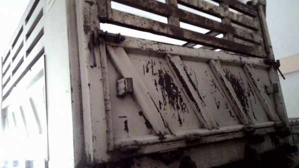 รถอีซูซุ 10 ล้อดั้ม FXZ  320 แรงม้า. ปี 50.  ( รถวิ่ง 15x,xxx กม. )    สนใจติดต่อ  081 - 6079515