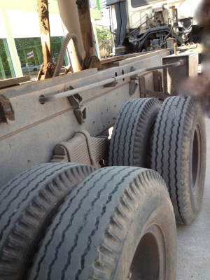 รถอีซูซุ 10 ล้อดั้ม FXZ  320 แรงม้า. ปี 50.  ( รถวิ่ง 15x,xxx กม. )    สนใจติดต่อ  081 - 6079515