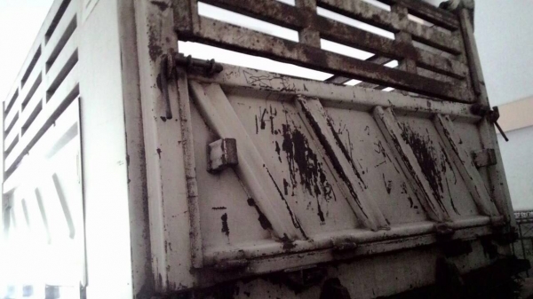 รถอีซูซุ 10 ล้อดั้ม FXZ  320 แรงม้า. ปี 50.  ( รถวิ่ง 15x,xxx กม. )    สนใจติดต่อ  081 - 6079515