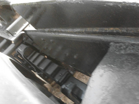 รถมิตซู 10 ล้อ หัวลาก FN527 - 225  แรงม้า.  ปี 40.  ( มี ขาย 3 หัว. )    สนใจติดต่อ  081 - 6079515