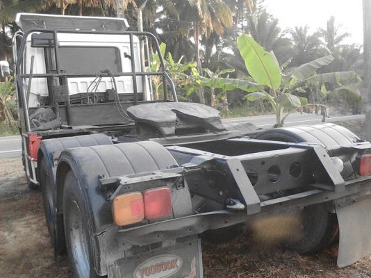 รถมิตซู 10 ล้อ หัวลาก FN527 - 225  แรงม้า.  ปี 40.  ( มี ขาย 3 หัว. )    สนใจติดต่อ  081 - 6079515