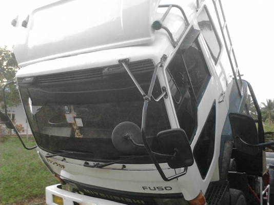 รถมิตซู 10 ล้อ หัวลาก FN527 - 225  แรงม้า.  ปี 40.  ( มี ขาย 3 หัว. )    สนใจติดต่อ  081 - 6079515