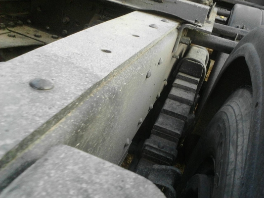 รถมิตซู 10 ล้อ หัวลาก FN527 - 225  แรงม้า.  ปี 40.  ( มี ขาย 3 หัว. )    สนใจติดต่อ  081 - 6079515