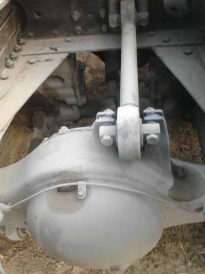 รถมิตซู 10 ล้อ หัวลาก FN527 - 225  แรงม้า.  ปี 40.  ( มี ขาย 3 หัว. )    สนใจติดต่อ  081 - 6079515