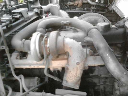 รถมิตซู 10 ล้อ หัวลาก FN527 - 225  แรงม้า.  ปี 40.  ( มี ขาย 3 หัว. )    สนใจติดต่อ  081 - 6079515