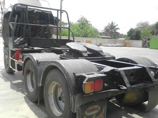 รถมิตซู 10 ล้อ หัวลาก FN527 - 225  แรงม้า.  ปี 40.  ( มี ขาย 3 หัว. )    สนใจติดต่อ  081 - 6079515