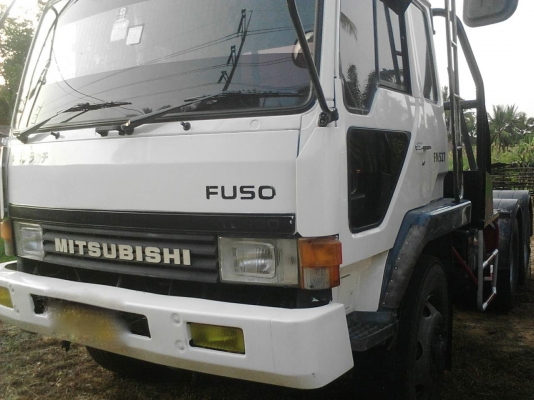 รถมิตซู 10 ล้อ หัวลาก FN527 - 225  แรงม้า.  ปี 40.  ( มี ขาย 3 หัว. )    สนใจติดต่อ  081 - 6079515