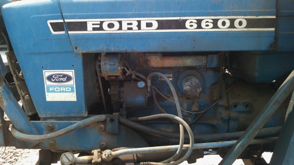 ขายรถไถฟอร์ด 6600T1 ติดที่ตัก อุปกรณ์เพิ่ม ที่คีบอ้อยแถม