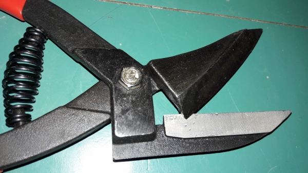 ขายกรรไกรตัดแผ่นเมทัลชีตขนาด10" นกใหญ่ไต้หวันKING EAGLE Made in Taiwan. ขายกรรไกรตัดแผ่นเมทัลชีตขนาด10" นกใหญ่ไต้หวันKING EAGLE Made in Taiwan.