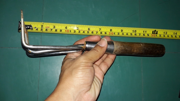 ขายคราดญี่ปุ่นด้ามไม้เหมาะมือMade in Japan. ขายคราดญี่ปุ่นด้ามไม้เหมาะมือMade in Japan.