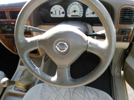 NISSAN FRONTIER คิงแค็ป 3.0DIสีบรอนทองปี04FREEดาวน์