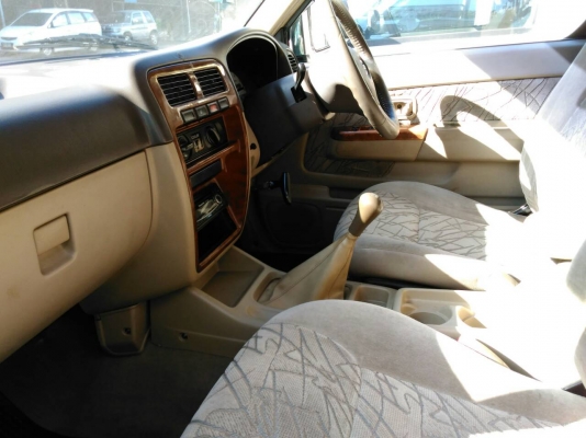 NISSAN FRONTIER คิงแค็ป 3.0DIสีบรอนทองปี04FREEดาวน์