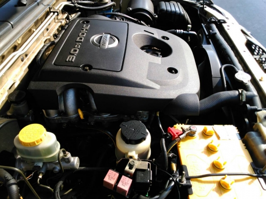 NISSAN FRONTIER คิงแค็ป 3.0DIสีบรอนทองปี04FREEดาวน์