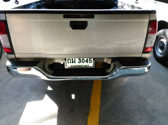 NISSAN FRONTIER คิงแค็ป 3.0DIสีบรอนทองปี04FREEดาวน์