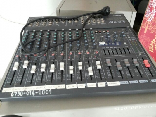 ขาย mixer yamaha สภาพสวย ใหม่ ใช้น้อยมาก