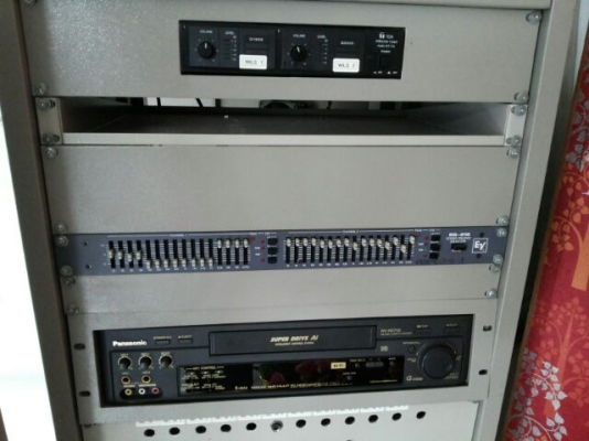 ขาย เครื่องเสียง 11 ชิ้น พร้อมแร็ค 9,900 บาท