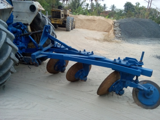 ขาย รถไถฟอร์ด 6600 ที 3 เล่มทะเบียนพร้อมต่อรองได้ พร้อมดันหน้า พาน 3