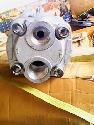 ขายปั้มไฮโดรลิกรถเครน 5 ตัน 6000โทร0906208746