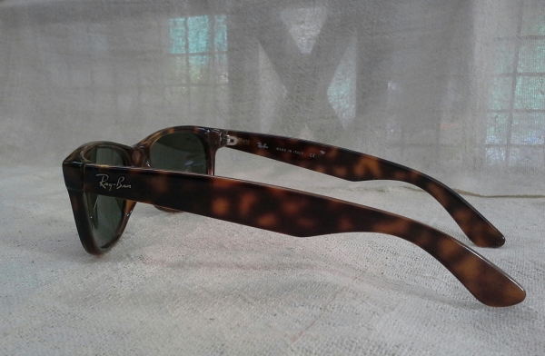 แว่นตาต้นตำรับเวย์ฟาเรอร์ RAY-BAN NEW WAYFARER made in Italy ตัวแท้!
