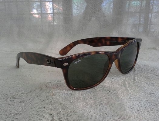แว่นตาต้นตำรับเวย์ฟาเรอร์ RAY-BAN NEW WAYFARER made in Italy ตัวแท้!