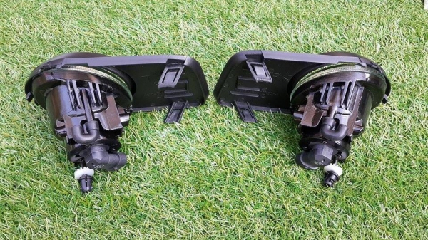 ไฟตัดหมอก toyota wish วิช ปี 04 (ของใหม่) ไฟตัดหมอก toyota wish วิช ปี 04 (ของใหม่)