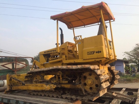 ขายD2-5 20P สภาพสวย พร้อมใช้งาน เครื่องดีช่วงล่างดี ใบเเทร็กเต็ม ราคาต่อรองได้