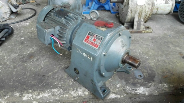 Sell>> มอเตอร์เกียร์ LI MING Made in TAIWAN 2 HP. 380V. ทด 1:20 ความเร็วรอบ 72 RPM. ใหม่กริ้บวิ่งเงียบพร้อมใช้. Sell>> มอเตอร์เกียร์ LI MING Made in TAIWAN 2 HP. 380V. ทด 1:20 ความเร็วรอบ 72 RPM. ใหม่กริ้บวิ่งเงียบพร้อมใช้.