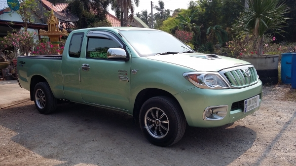 ขายรถกะบะ ปี 2015 เครื่อง 3000 วีโก้ โทร 0817368589 ขายรถกะบะ ปี 2015 เครื่อง 3000 วีโก้ โทร 0817368589