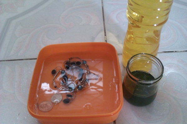 น้ำยาขัดเงาโลหะ PC405 ขวด 750 มิลลิลิตร