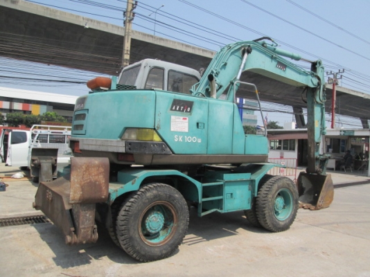 ขายรถขุดล้อยาง KOBELCO SK100W มือสองใช้งานในไทยแล้ว