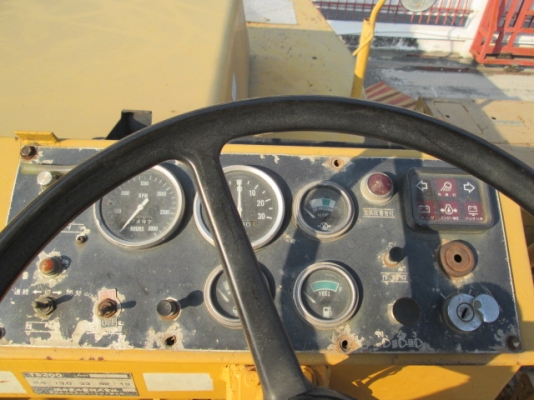 ขายรถบดล้อยาง 9 ล้อ SAKAI  TS200  มือสอง สภาพสวยพร้อมใช้งาน