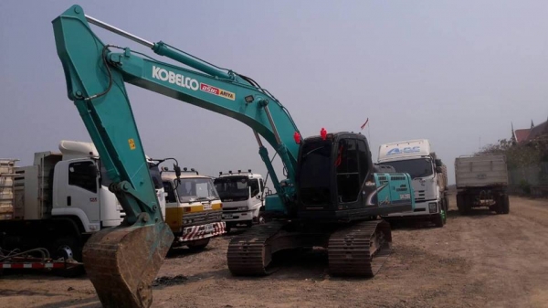 รถแบคโฮ KOBELCO SK200M8 SUPPER X