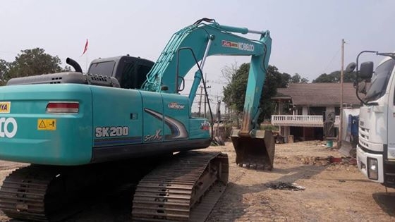 รถแบคโฮ KOBELCO SK200M8 SUPPER X