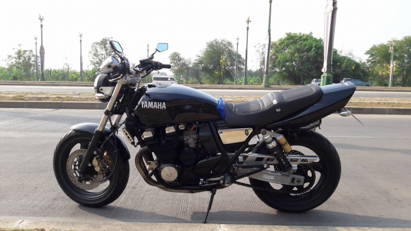 ขาย xjr400 ปี97 ทะเบียนโอนนอก เครืองดี เครืีองตรงเล่ม มีเล่มเขียว