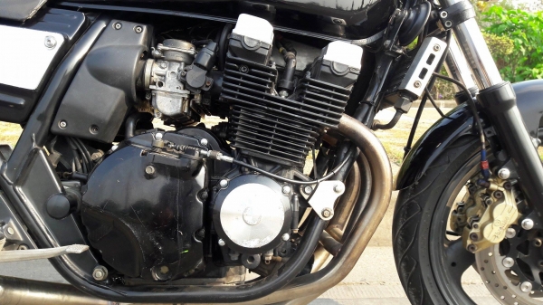 ขาย xjr400 ปี97 ทะเบียนโอนนอก เครืองดี เครืีองตรงเล่ม มีเล่มเขียว