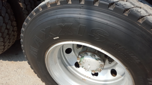 ขายเดก้า320ปี48รถสวยจัดพร้อมใช้งานเครื่องดี คัทซีสวย ภายในสวย