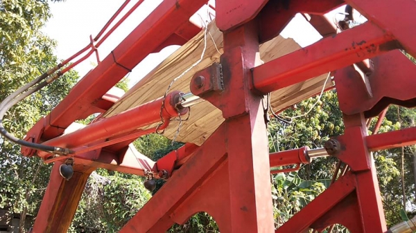 รถคีบไม้/คีบอ้อย YANMAR EF453T-45 แรง คีบหลัง PSC-ป.เสรีโชคชัย ฯ บูมเดี่ยว เล่มทะเบียนครบ **  ขาย รถคีบอ้อย/คีบไม้ YANMAR EF453T 45HP 4WD ปี51 วางเครื่อง NISSAN TD27-T เครื่องเทอร์โบ แน่น แรงดี ครับ เกียร์เดิม ครับ เกียร์ดี เข้าง่าย