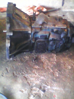 ขายเกียร์นิสสันคาร์บอน สภาพดีพร้อมใช้งาน