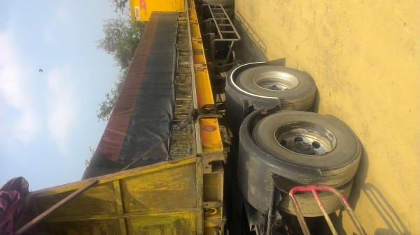 หางพื้นเรียบ2เพลาพนัส