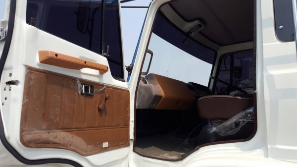 ขายรถ 10 ล้อดั๊พม์ HINO 729 รถ 2 เพลา มีสโลกลาง 4 สปีด เครื่อง EL100 = 190 แรงม้า เครื่องดีมาก ไม่หลวม ราคาเบา 580000 บาทครับ