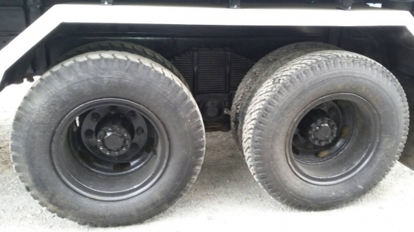 ขายรถ 10 ล้อดั๊พม์ HINO 729 รถ 2 เพลา มีสโลกลาง 4 สปีด เครื่อง EL100 = 190 แรงม้า เครื่องดีมาก ไม่หลวม ราคาเบา 580000 บาทครับ